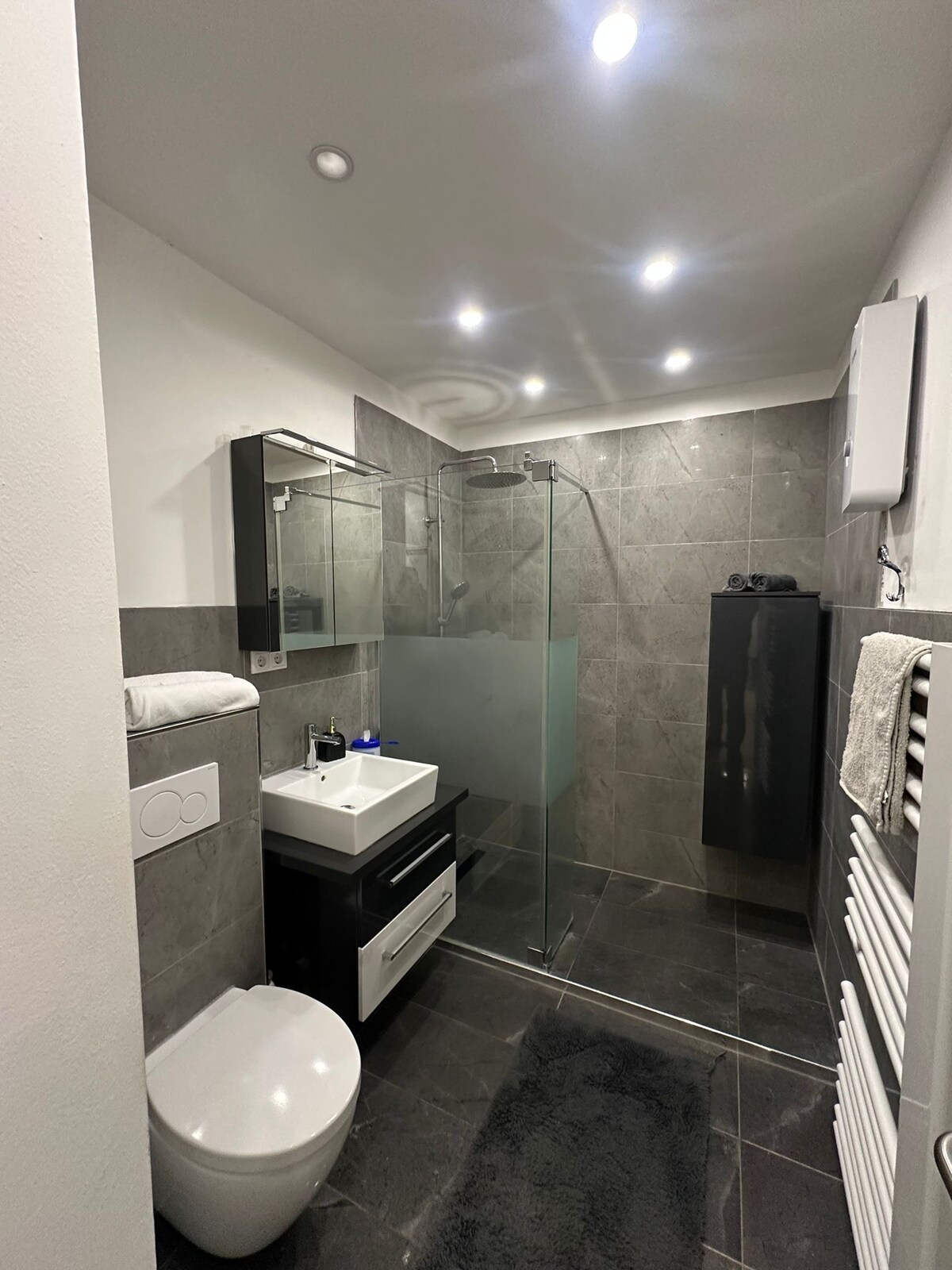 3-Zimmer Apartment Bremen – Weserstadion & Zentrum
